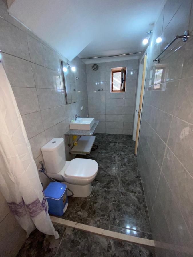 Am Apartment Sarandë Esterno foto