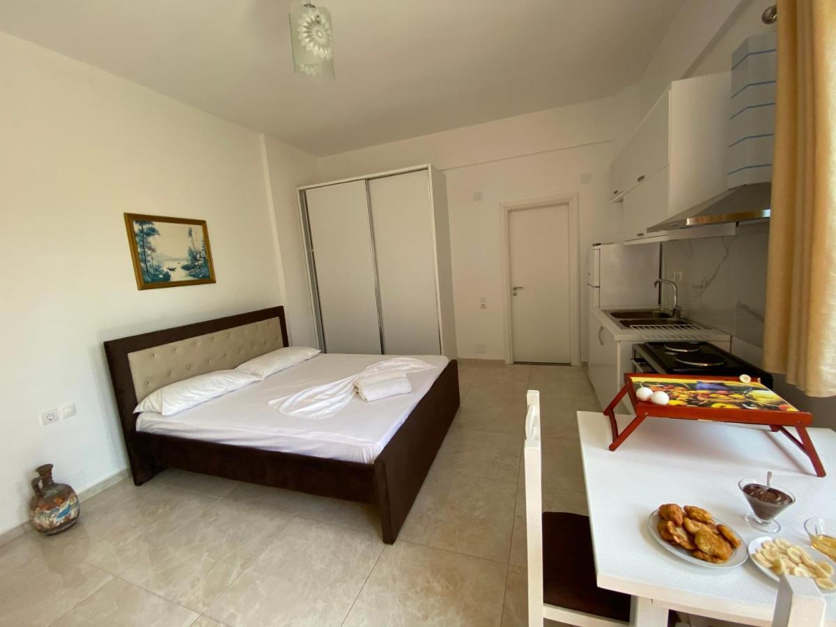 Am Apartment Sarandë Esterno foto
