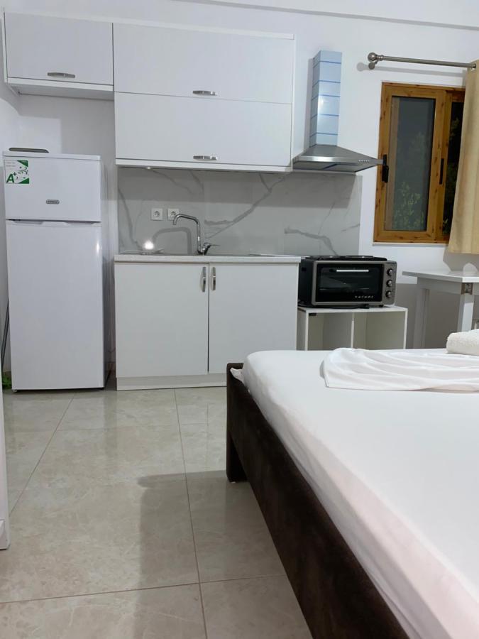 Am Apartment Sarandë Esterno foto