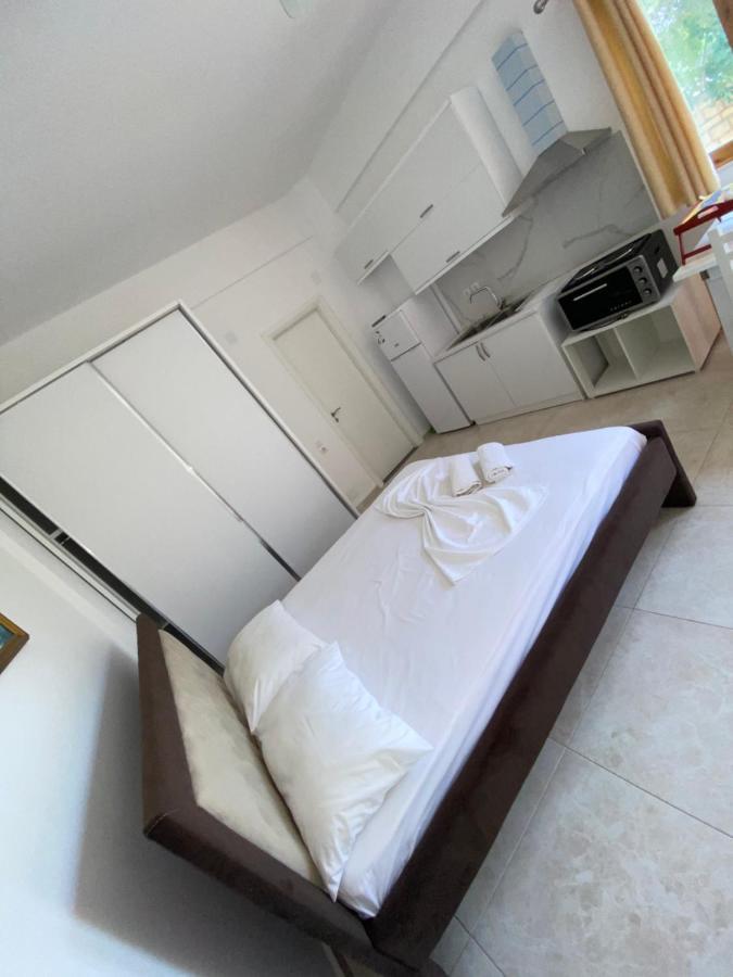 Am Apartment Sarandë Esterno foto